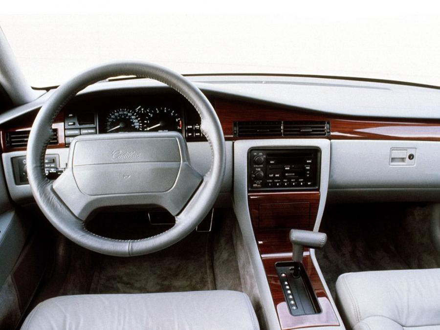  Cadillac Seville SLS 1992 года  (фото 2 из 39)